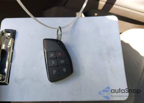 2021 Chevrolet Suburban 2Wd Lt z USA, uszkodzony, nr VIN 1GNSCCKD8MR146950